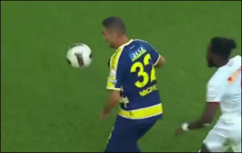 «Κάρφωσε» την Καϊσέρισπορ ο Μακέντα (vid)