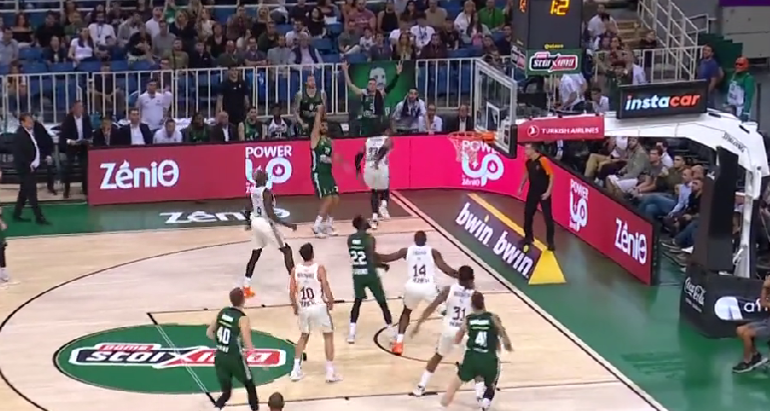 Η τέλεια επίθεση του Αταμάν: Buzzer beater ο Μαντζούκας! (vid)