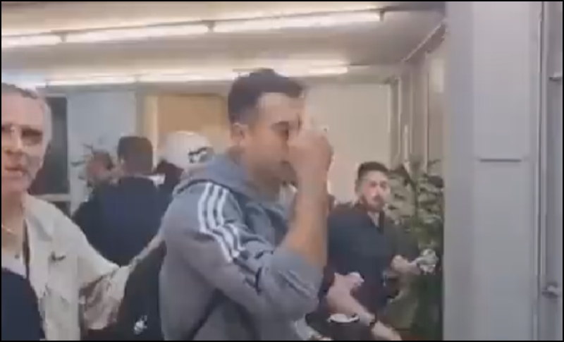 Βίντεο: Η διαδρομή του Σλούκα μέχρι τα αποδυτήρια στο ΣΕΦ (vid)