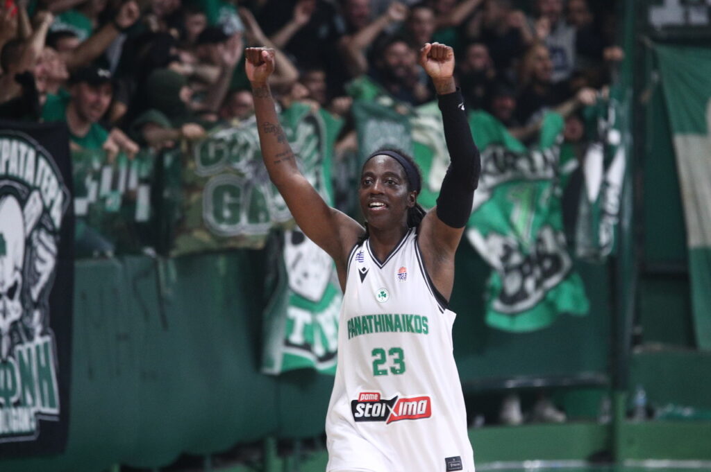 Τζόουνς: «Με ήθελαν Παναθηναϊκός και Ολυμπιακός, εύκολη απόφαση να επιλέξω τον Παναθηναϊκό»