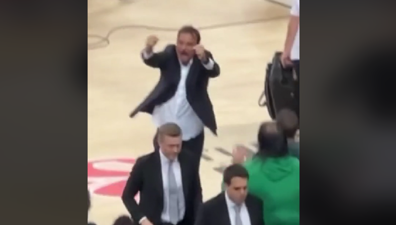 Το σόου του Αταμάν, οι διακόσιες νίκες και... ο Νίνο! (vid)