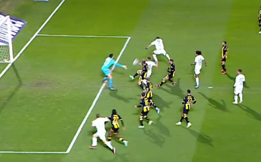 Σέντρα - φαρμάκι από τον Μπερνάρ, έσωσε ο Μορόν! (vid)