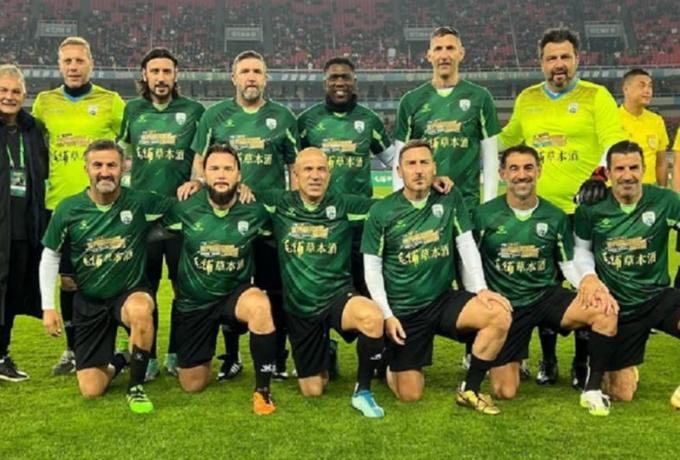 Το... τόπι δεν ξεχνιέται ποτέ - Ανεπανάληπτος Καραγκούνης στην Κίνα (vid)