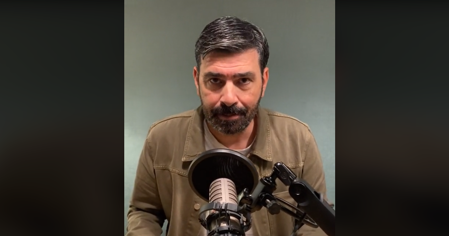 Βλαχόπουλος: «Η πιο σεταρισμένη - σκληρή ομάδα της Ευρωλίγκα ο Ολυμπιακός - Δεν πρέπει να αλλάξει τίποτα!» (vid)