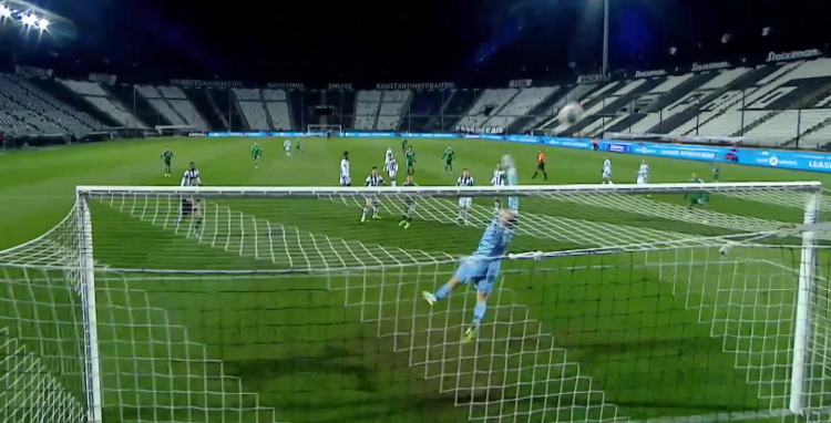 «Κεραυνός» από τον Αράο, απομάκρυνε ο Κοτάρσκι (vid)