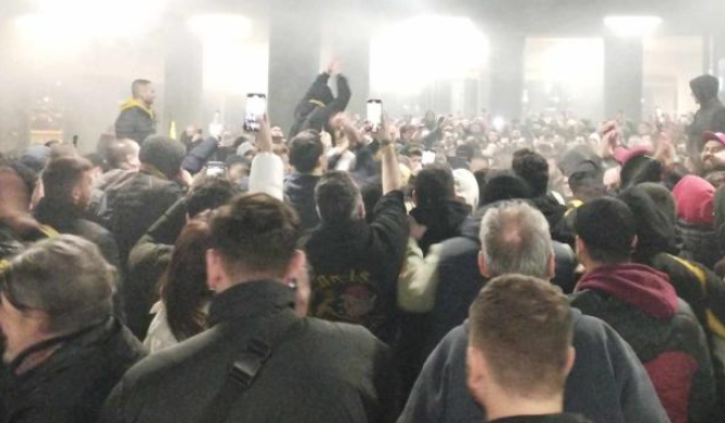 Οπαδοί Άρη μετά τη νίκη επί του ΠΑΟ: «Εμείς θα ξαναφέρουμε το μπάσκετ στον Βορρά!» (vid)