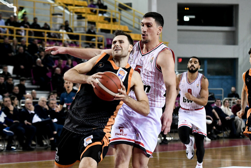 Λαρεντζάκης: «Πάντα ιδιαίτερα τα ματς με τον Παναθηναϊκό, πάμε να κατακτήσουμε το Κύπελλο»