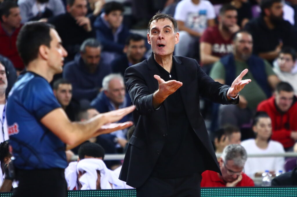 Μπαρτζώκας: «Δέχομαι επιθέσεις από πρόεδρο αντίπαλης ομάδας στα social media, να υπάρξει πολιτισμός»