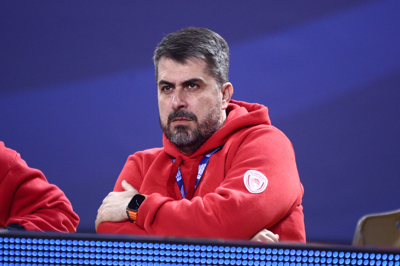 Μπαφές για την κίνηση να σταματήσουν τα συνθήματα κατά του Σλούκα: «Αυτό πρεσβεύουν Ολυμπιακός και Αγγελόπουλοι»