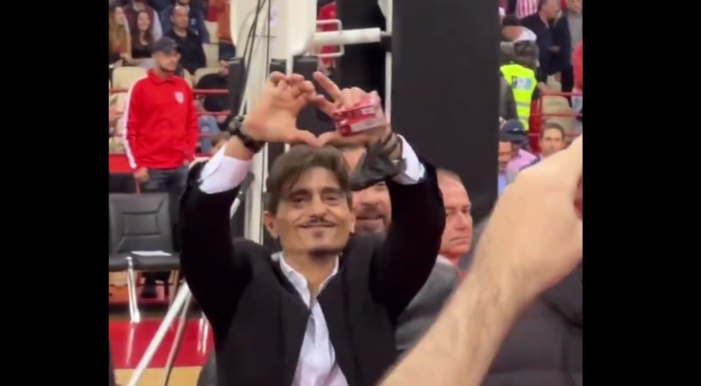 Έστειλε καρδούλα στον κόσμο του Ολυμπιακού ο Γιαννακόπουλος! (vid)