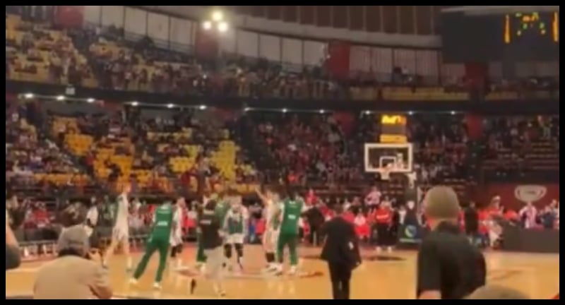 Βγήκε για ζέσταμα ο Παναθηναϊκός - Άδεια καθίσματα στο ΣΕΦ (vid)