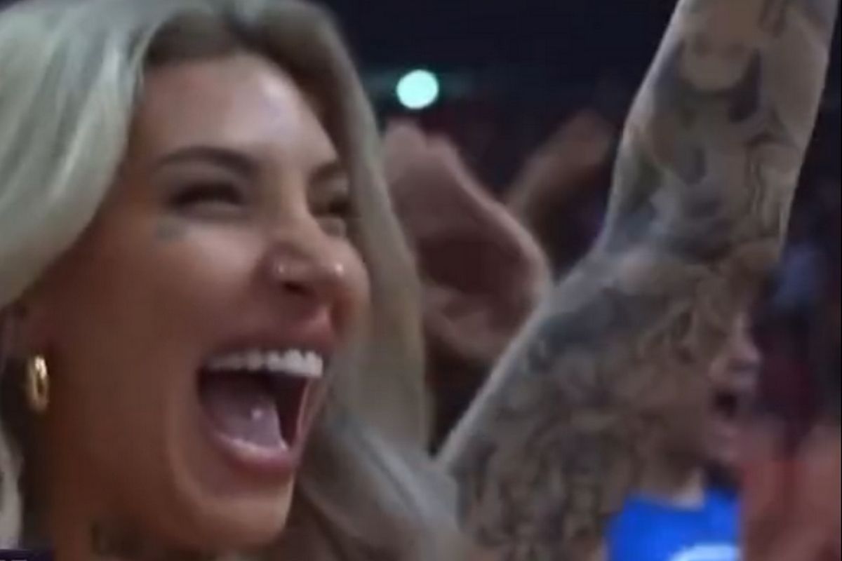 Μπέριλ ΜακΚίσικ μετά τη νίκη του Ολυμπιακού: «Βάψτε την πόλη κόκκινη»