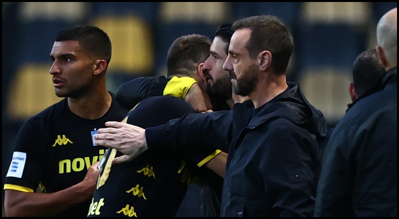 Ο Άρης καθυστέρησε να βγει στο ημίχρονο λόγω τραυματισμών!