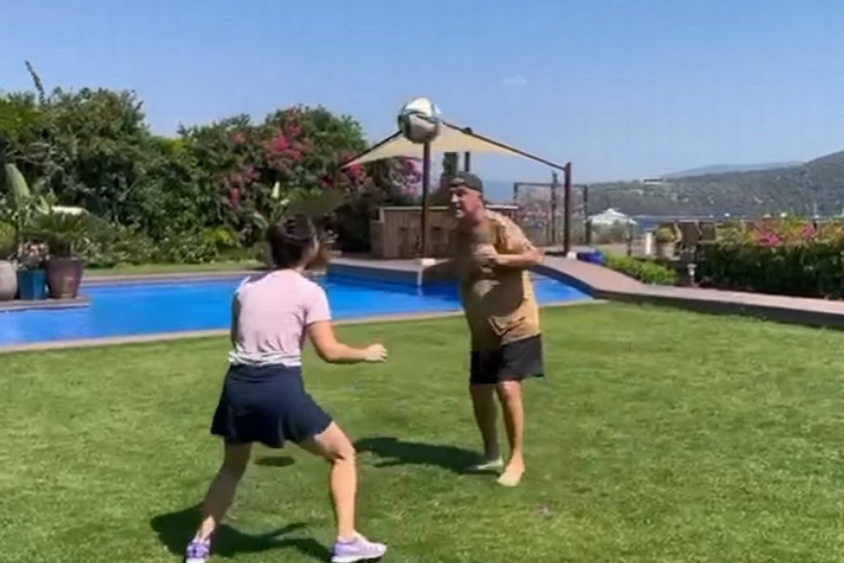 Παναθηναϊκός: Έπαιξε ποδόσφαιρο μαζί με την κόρη του ο Τερίμ (vid)