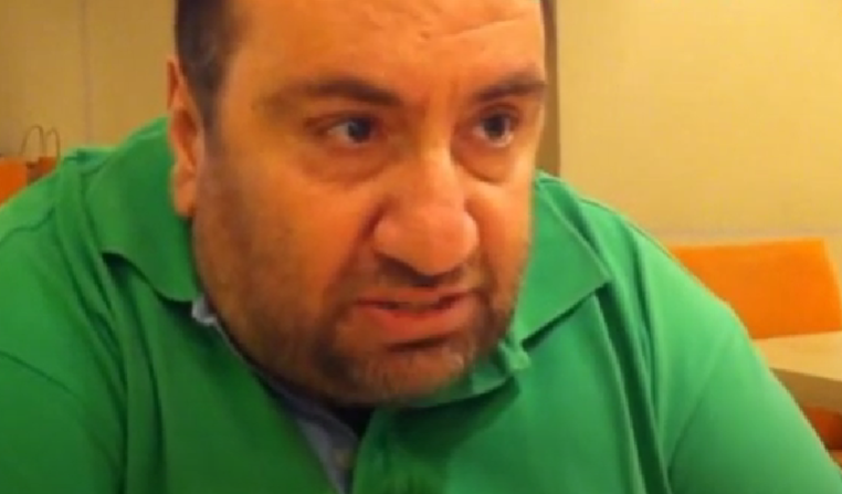 Τσάκας για Σάρι: «Δίνεις τόσα εκατομμύρια και κάθεσαι και παρακαλάς;» (pic)