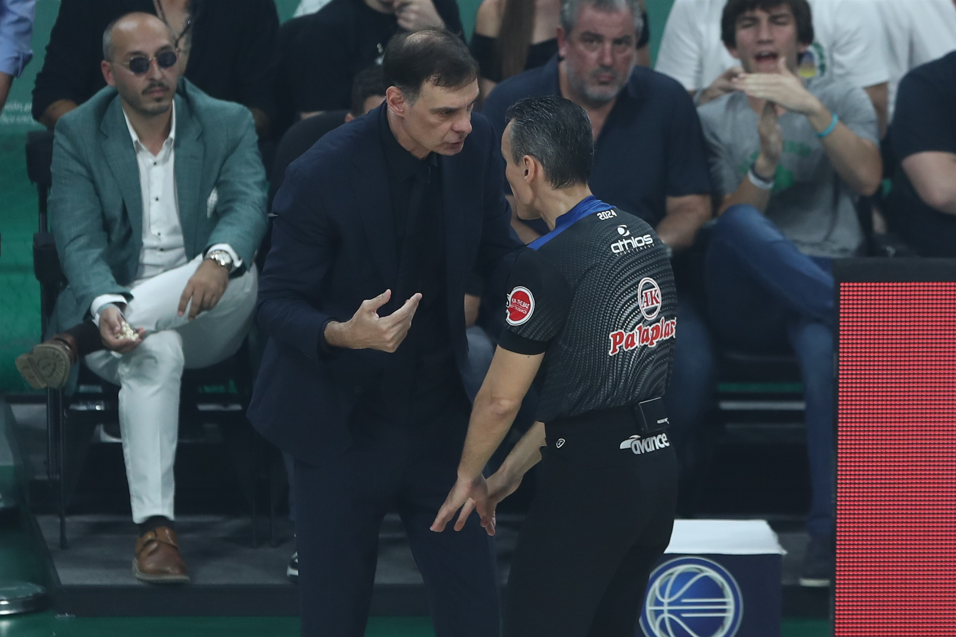 Είναι αλήθεια! «Βράζουν» στον Ολυμπιακό με την διαιτησία του πέμπτου τελικού