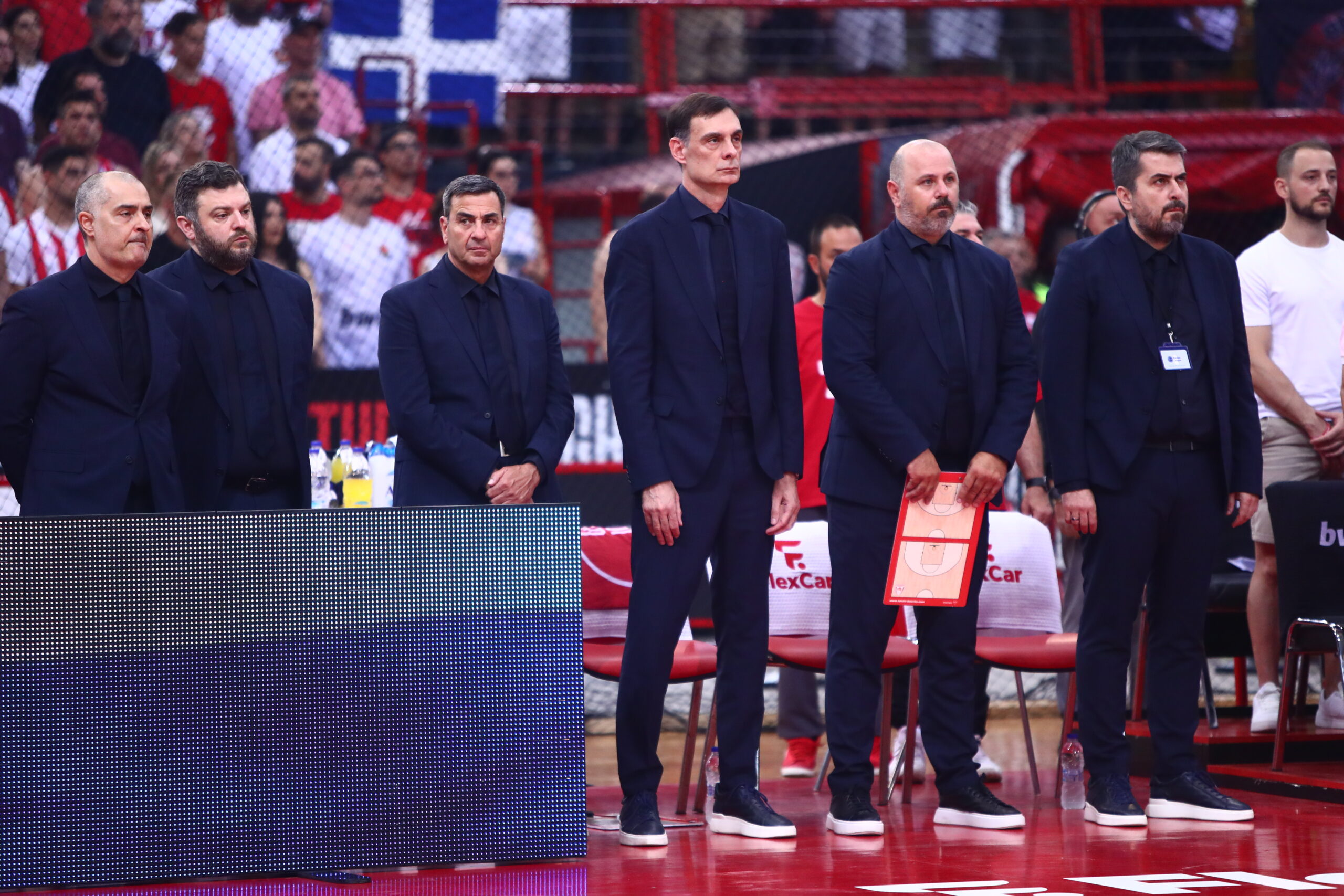 Στο κενό η καταγγελία της ΚΑΕ Ολυμπιακός για «λεκτική επίθεση φιλάθλου του Παναθηναϊκού στον Μπαρτζώκα»