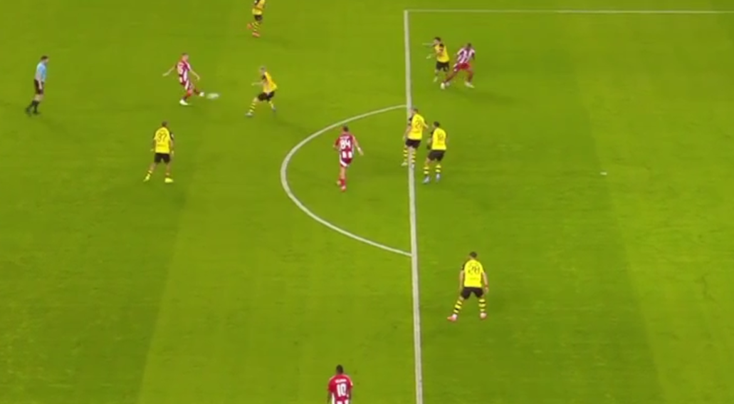 Η οριακή φάση στο Ολυμπιακός-ΑΕΚ: Δεν δόθηκε οφσάιντ, οι «ερυθρόλευκοι» κέρδισαν πέναλτι (vid)