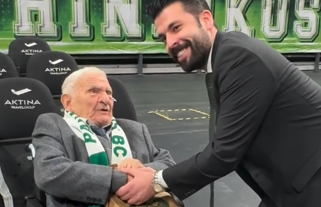 Τίμησε 96χρονο οπαδό του Παναθηναϊκού η «πράσινη» ΚΑΕ - Η ανάρτηση στα κοινωνικά δίκτυα (pic)