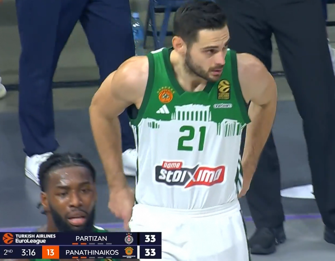 Η επανεμφάνιση του Παπαπέτρου με τη φανέλα του Παναθηναϊκού μετά την τιμωρία του