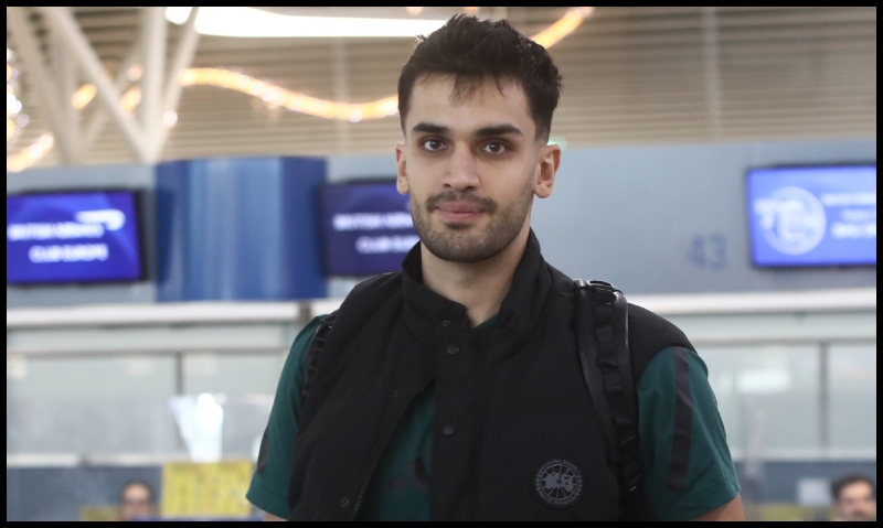 Αποθέωσε το σουβλάκι ο Γιουρτσεβέν: «Το καλύτερο ελληνικό φαγητό»