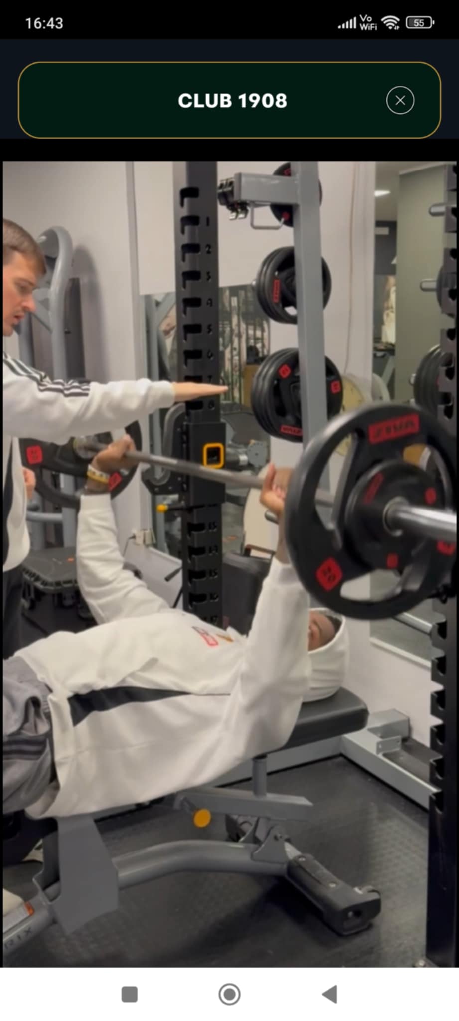 Λεσόρ: Οι σκληρές προπονήσεις για να επιστρέψει στη δράση!