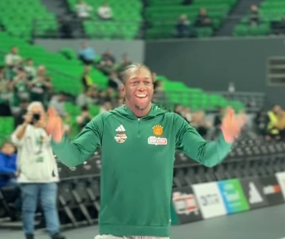 Παναθηναϊκός-Ολυμπιακός: Πανικός με Ναν, η κίνηση στην εξέδρα (vid)