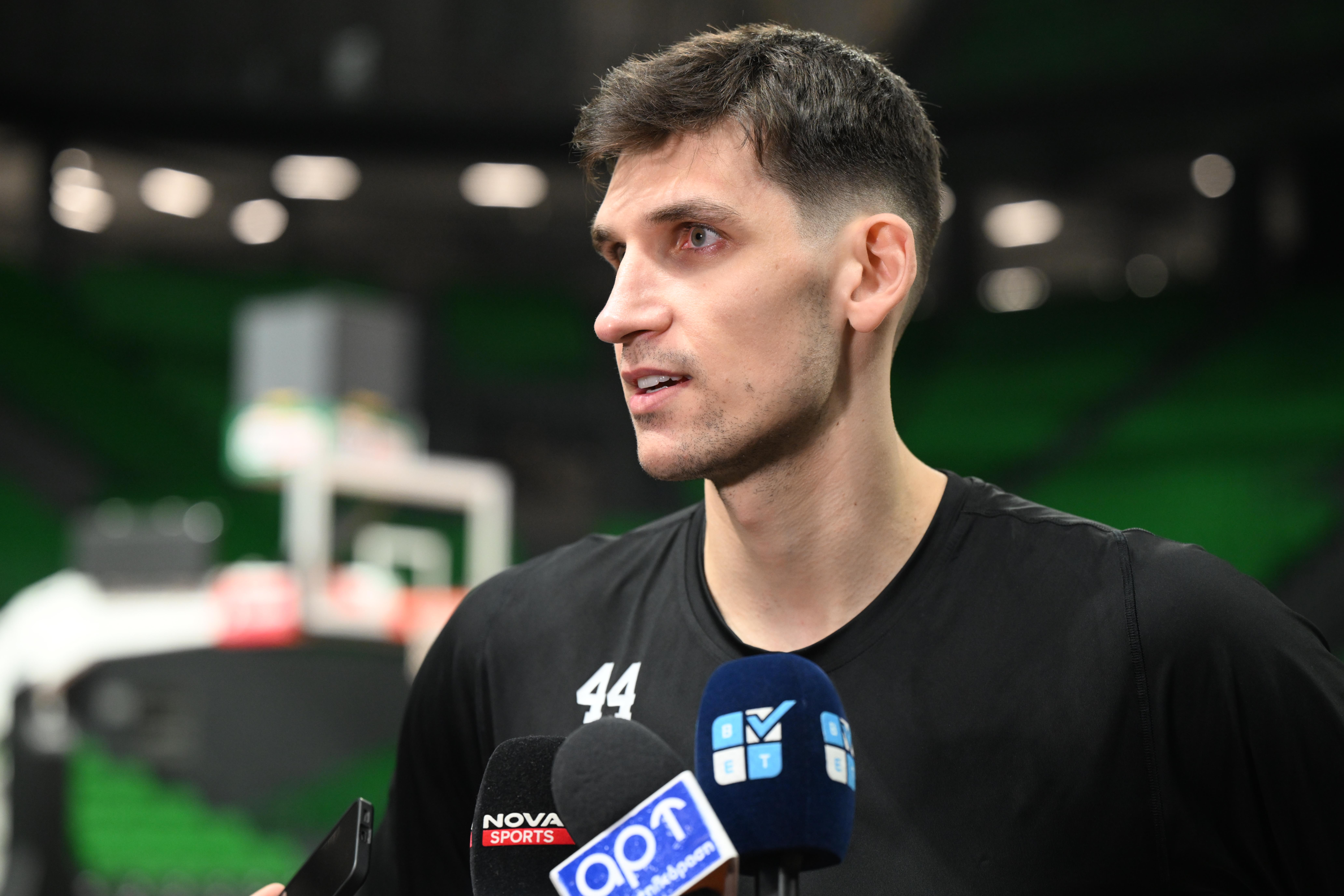 Μήτογλου: «Είμαστε επαγγελματίες και θα κάνουμε το 100% αυτών που μπορούμε - Η ομάδα είναι πάνω απ' όλα»