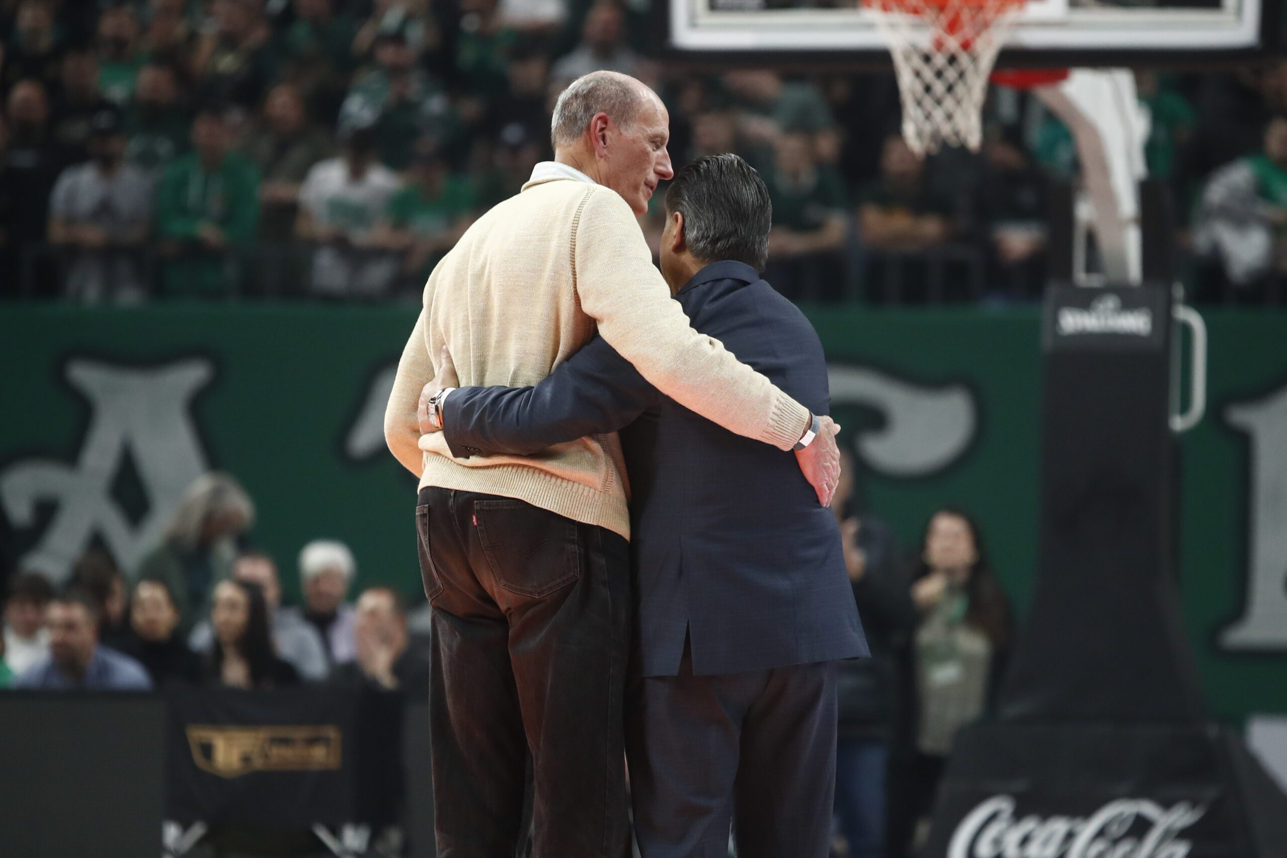 Τιμήθηκε από την ΚΑΕ Παναθηναϊκός ο Ντέιβιντ Στεργάκος στο ΟΑΚΑ (pics)