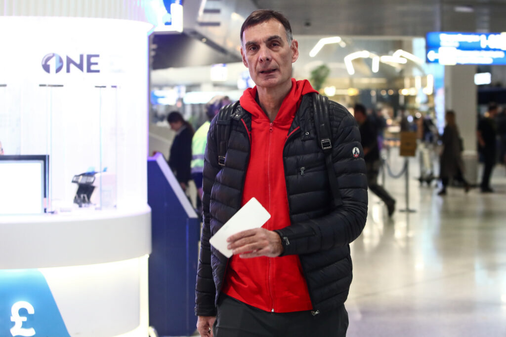 Μπαρτζώκας: Ένταση με οπαδό στο «Ελευθέριος Βενιζέλος»