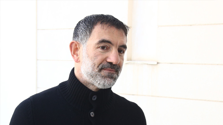 Θρήνος στην κηδεία του Τάκη Οικονομόπουλου - To «Πουλί» «πέταξε» στα γήπεδα των ουρανών (pics)