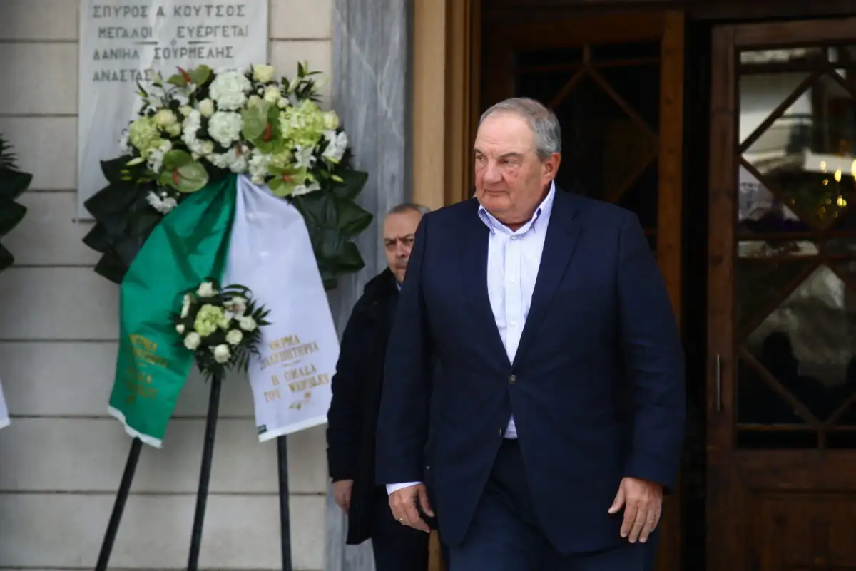 Τάκης Οικονομόπουλος: Το λαϊκό προσκύνημα στον θρύλο του Παναθηναϊκού (pics)