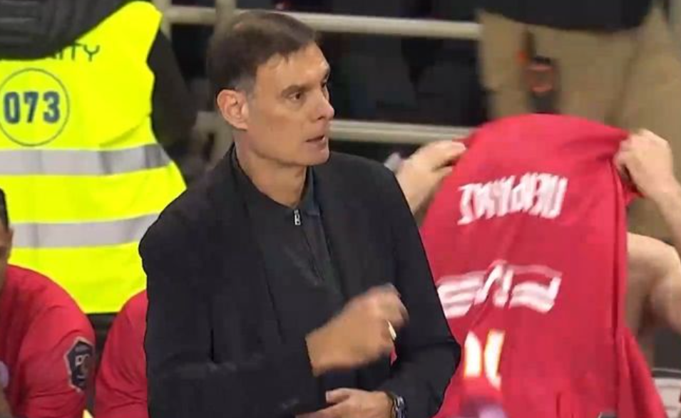 Τραυματίστηκε ο Γιώργος Μπαρτζώκας κατά τη διάρκεια του τελικού (vid)