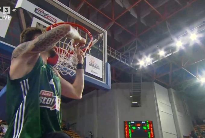 Έκοψε το διχτάκι ο Χουάντσο από την μπασκέτα και το... πήρε για ενθύμιο (vid)