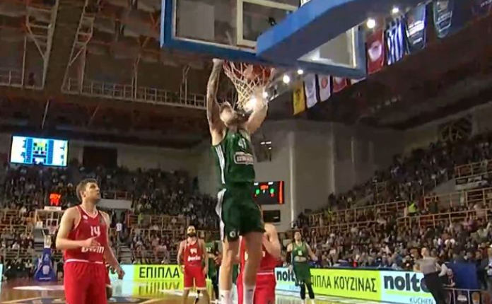 Παναθηναϊκός - Ολυμπιακός: Ο Χουάντσο έφυγε σαν σίφουνας στον αιφνιδιασμό και κάρφωσε (vid)