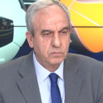 Βαρούχας: «Για αυτό δεν αποβλήθηκε ο Μλαντένοβιτς»