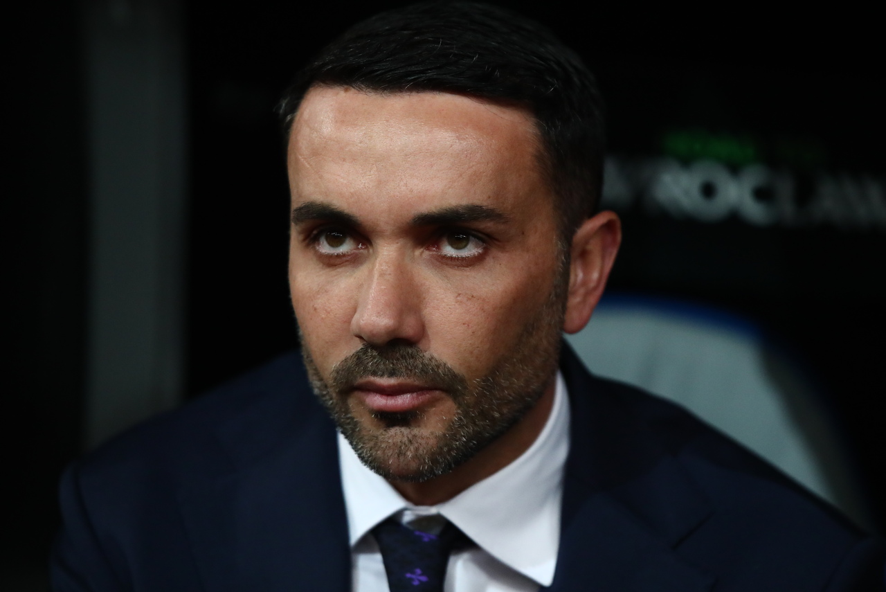 Βιτόρια: «Γι' αυτό ξεκίνησε βασικός ο Σφιντέρσκι» - Οι δηλώσεις στη συν. Τύπου