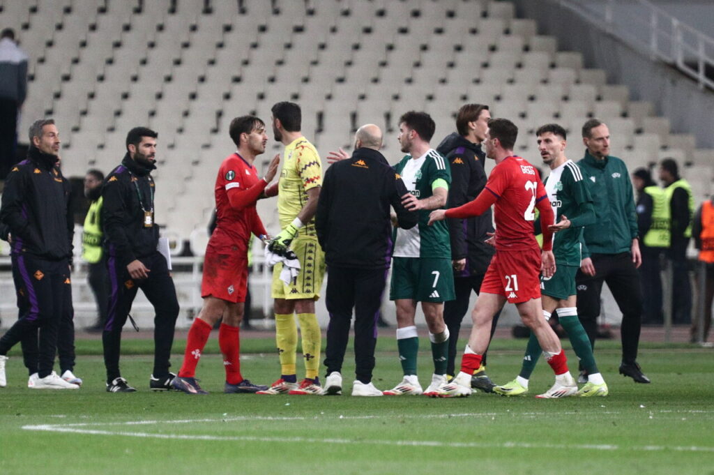 Παναθηναϊκός - Φιορεντίνα: Ένταση μεταξύ των παικτών μετά τη λήξη