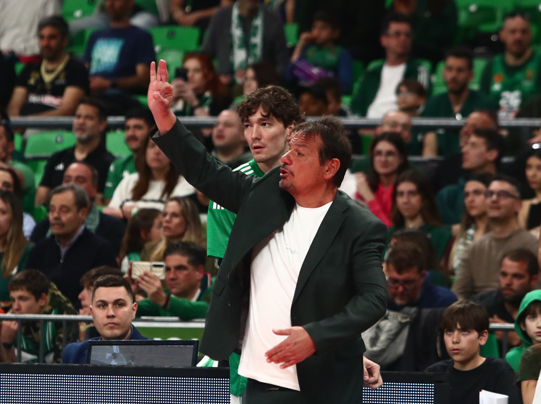 Αταμάν: Με ατάκα για Ολυμπιακό και Παπαπέτρου οι δηλώσεις μετά τον Πανιώνιο