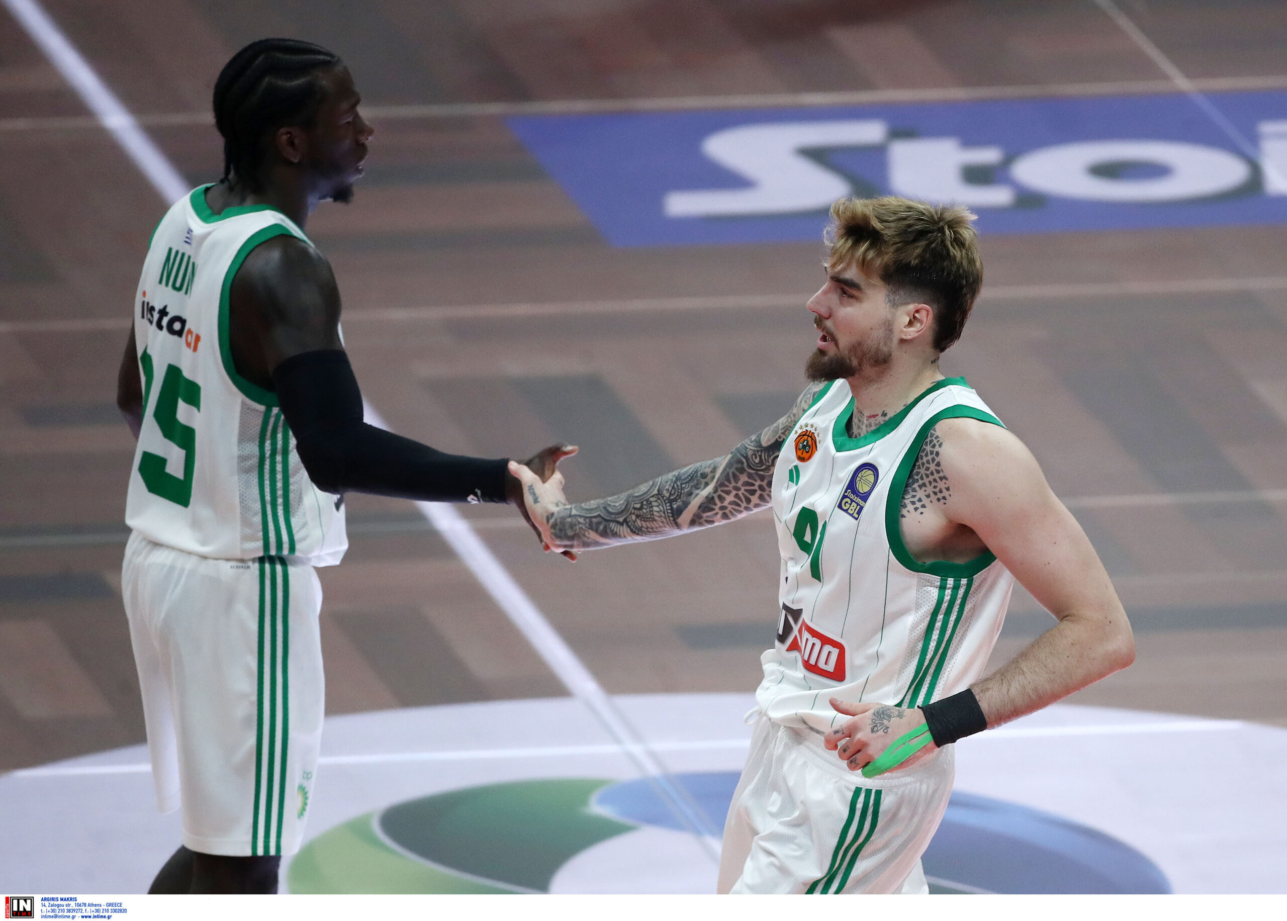 Ο Ναν υπενθυμίζει ποιος είναι το αφεντικό και πληρώνει!