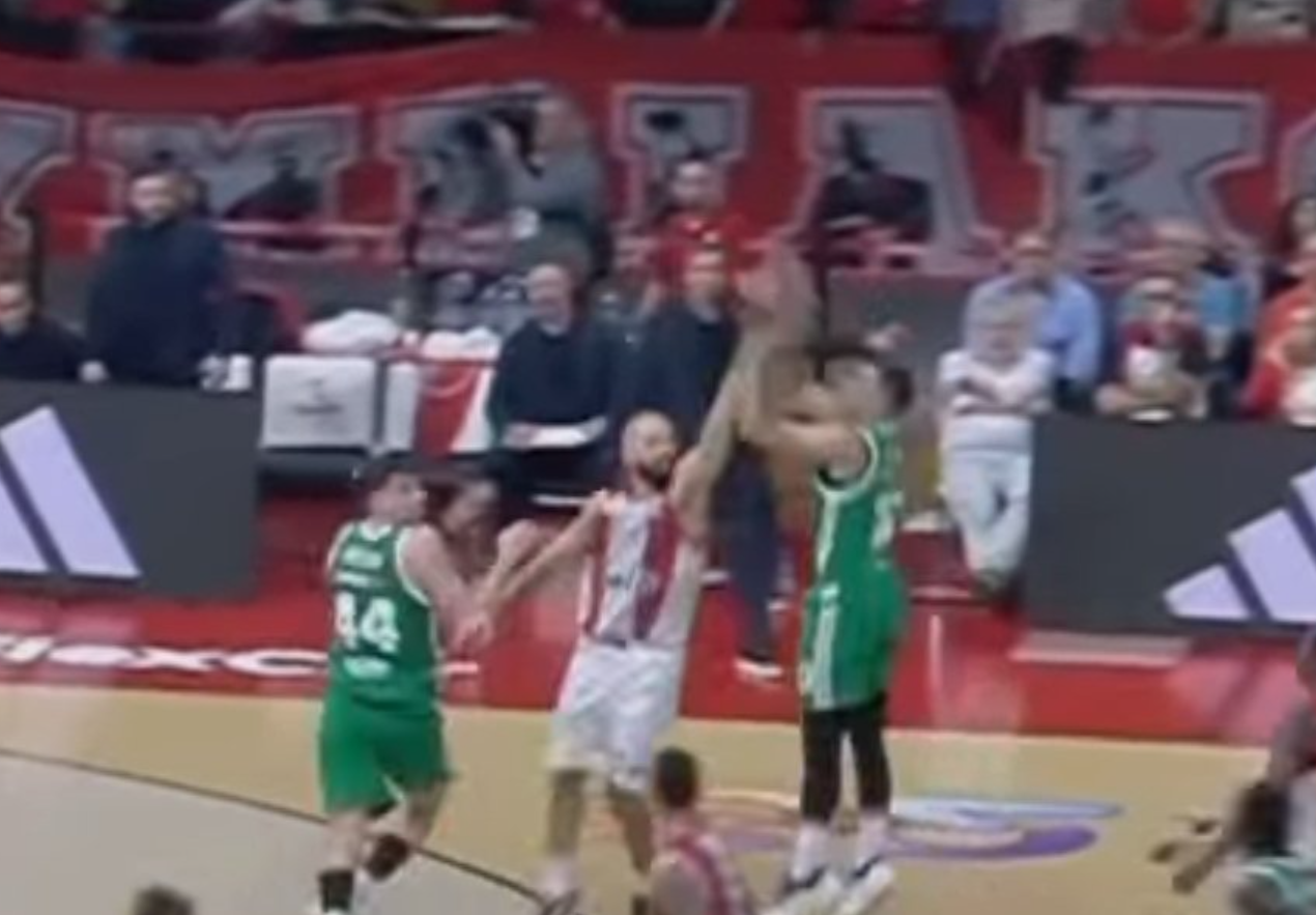 ΠΑΡΩΔΙΑ στο ΣΕΦ! Φάουλ στο τρίποντο-νίκης του Σλούκα, καθοριστικά βήματα από Φαλ! (vids)