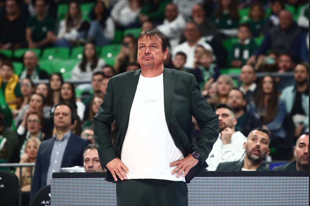 Αταμάν: Οι δηλώσεις για Σαμοντούροβ και τραυματισμούς - «Αν έχουμε δέκα παίκτες, θέλω να δίνουν το 100%»