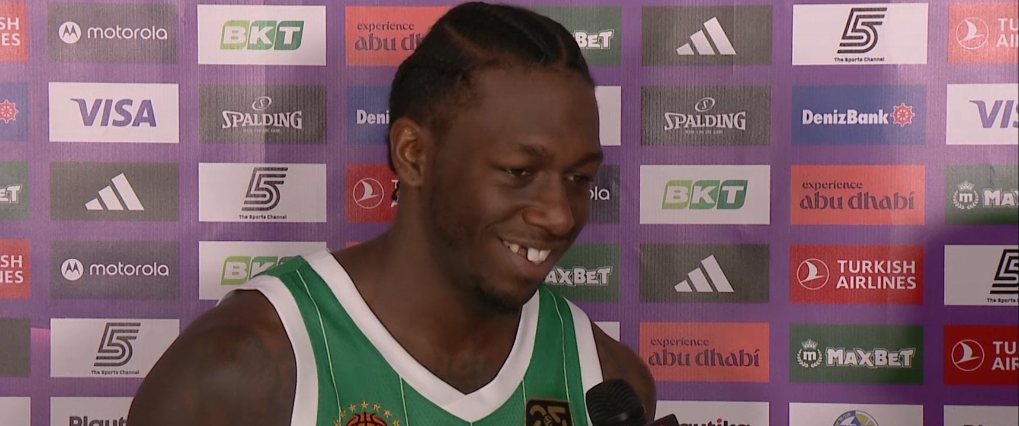 Μακάμπι-Παναθηναϊκός: Έχασε δόντι ο Ναν! (pic)