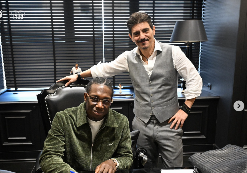 Φωτογραφίες: Η υπογραφή του Ναν και το έξτρα δώρο του Γιαννακόπουλου (pics)