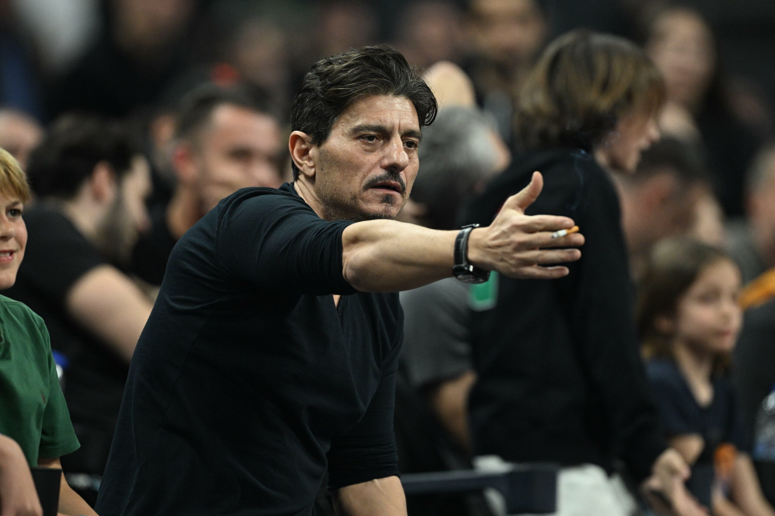 Έξαλλος με τους διαιτητές ο Γιαννακόπουλος στο Παναθηναϊκός-Ερυθρός (pics)