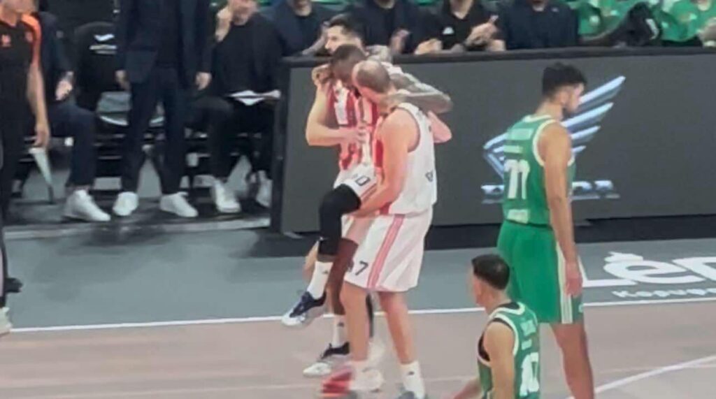 Παναθηναϊκός-Ερυθρός Αστέρας: Χειροκροτήθηκε ο ΜακΙντάιρ που αποχώρησε τραυματίας (vid)