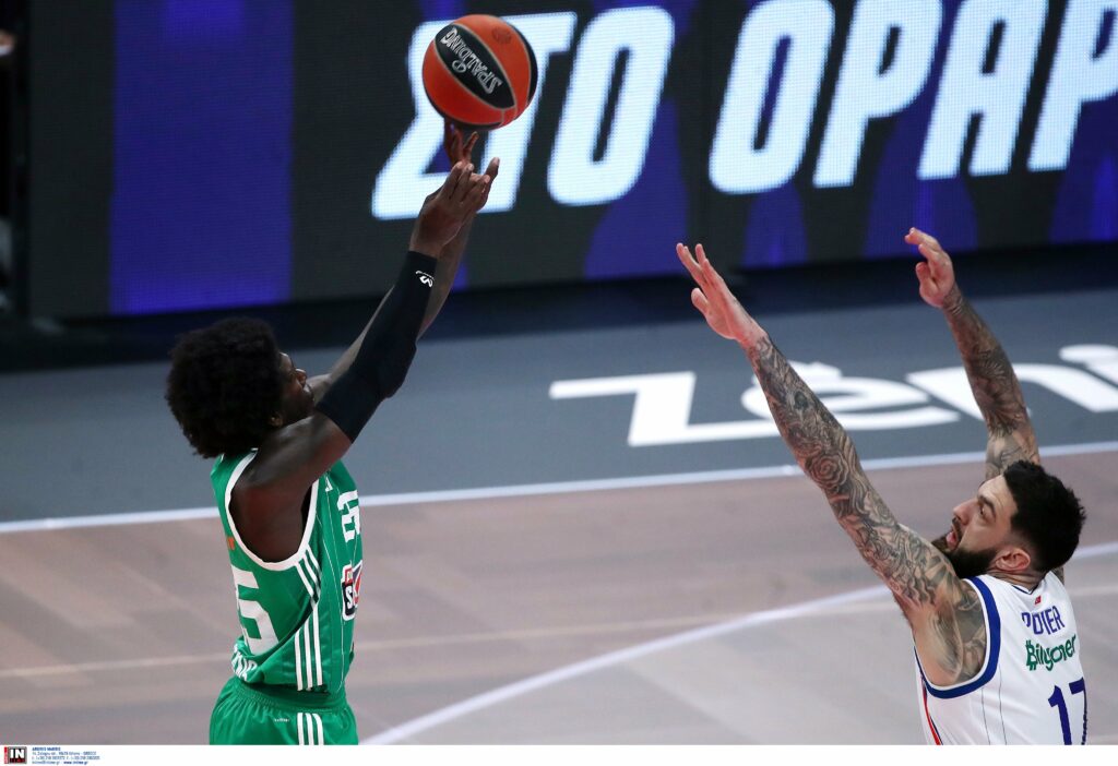 Μαθήματα ραπτικής για το αστέρι από τον ΜVP!