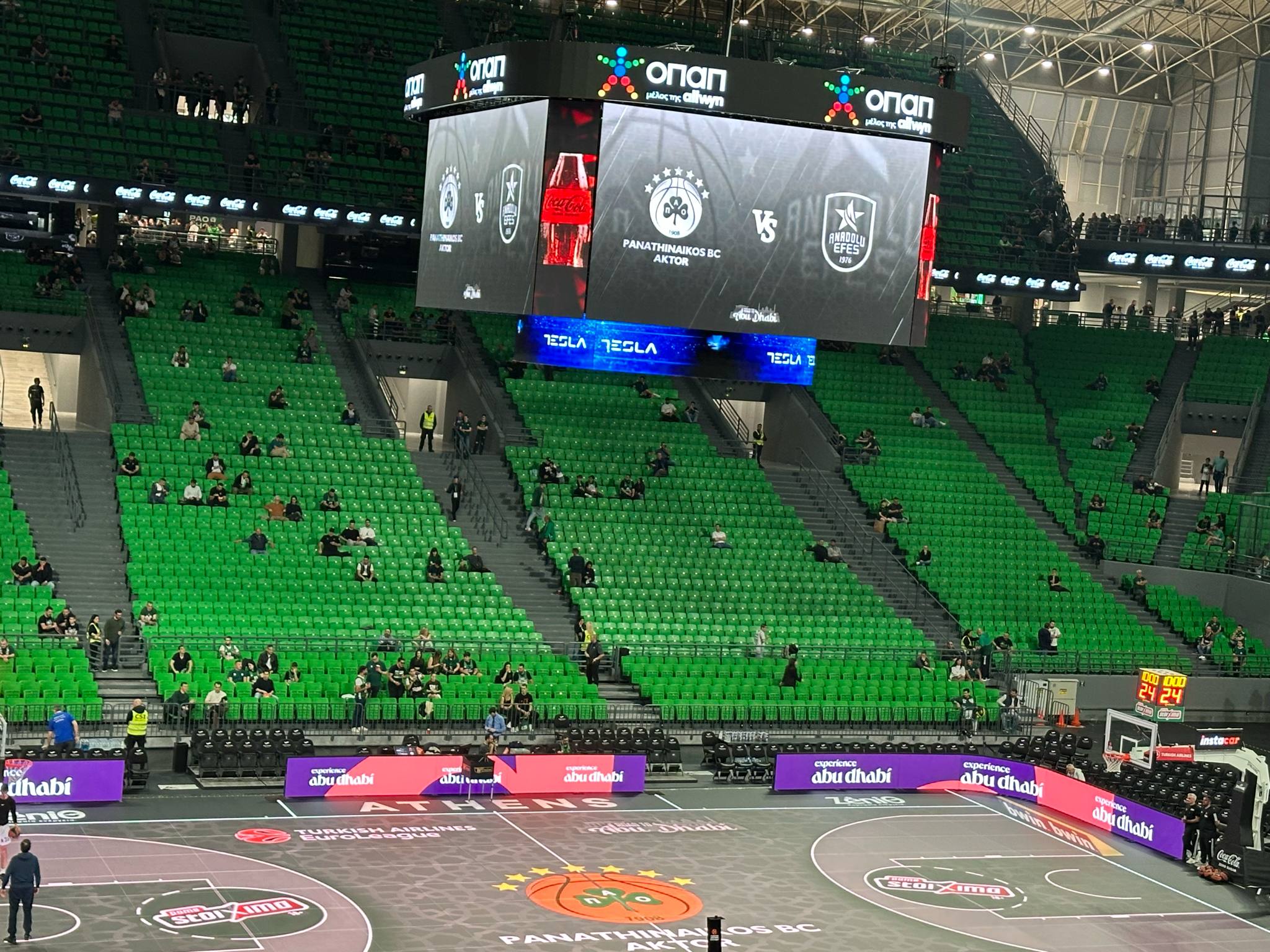 Παναθηναϊκός: Γέμισε η Θύρα 13 δύο ώρες πριν το τζάμπολ (pics)