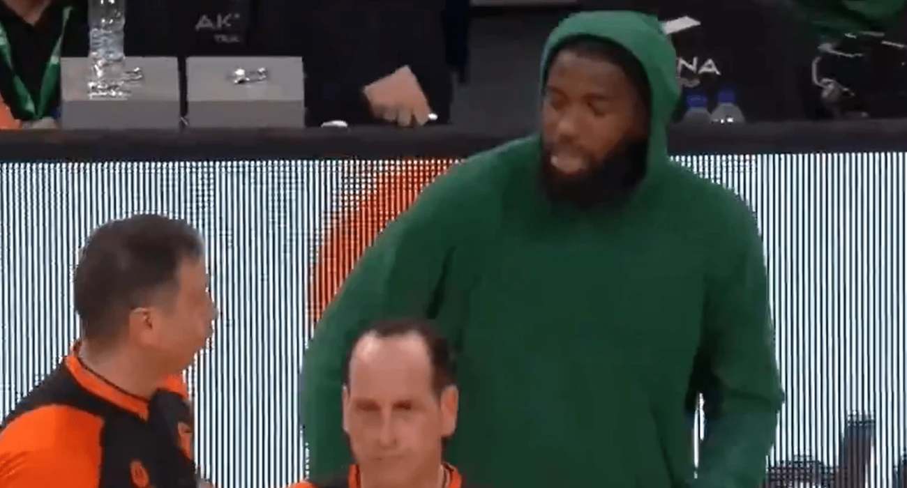 Ο Λεσόρ διαμαρτυρήθηκε στους διαιτητές στη λήξη του αγώνα (video)