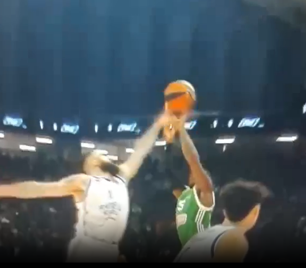 Πουαριέ για τη φάση με τον Ναν: «Δεν την έχω δει, ίσως είναι φάουλ, ίσως δεν είναι»